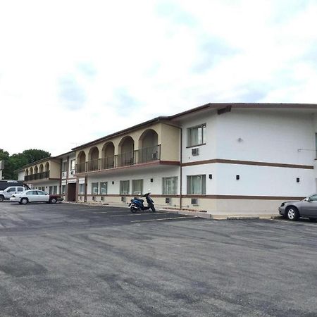 America'S Best Inn Urbana Champaign Dış mekan fotoğraf