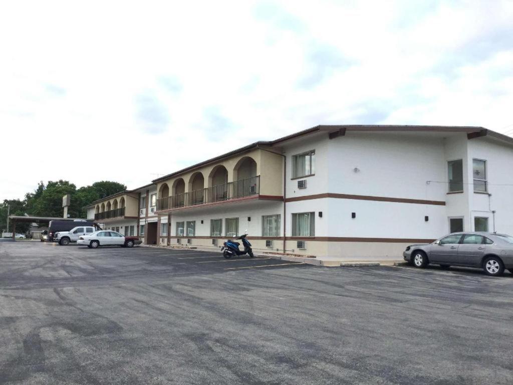 America'S Best Inn Urbana Champaign Dış mekan fotoğraf